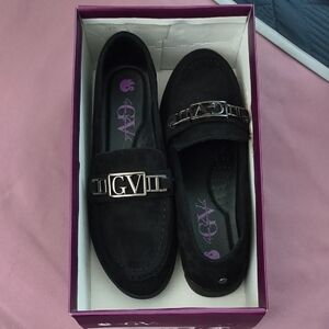 Gloria Vanderbilt Black Loafers with Silver Accent